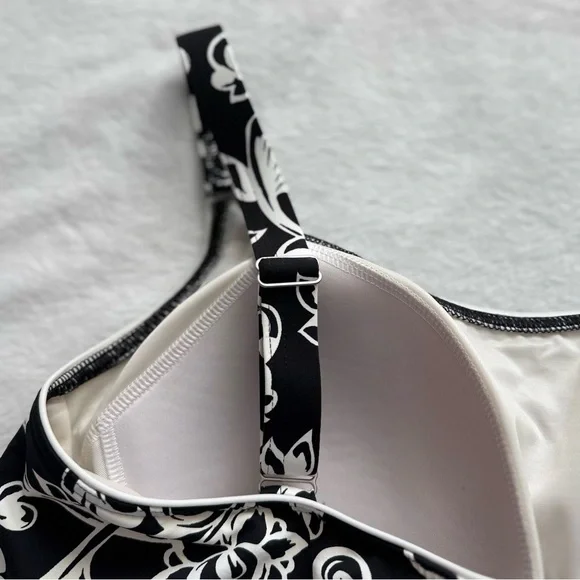 Lands’ End Tankini Swim Top Black W/White Floral Pattern Size 10 - Picture 3 of 13